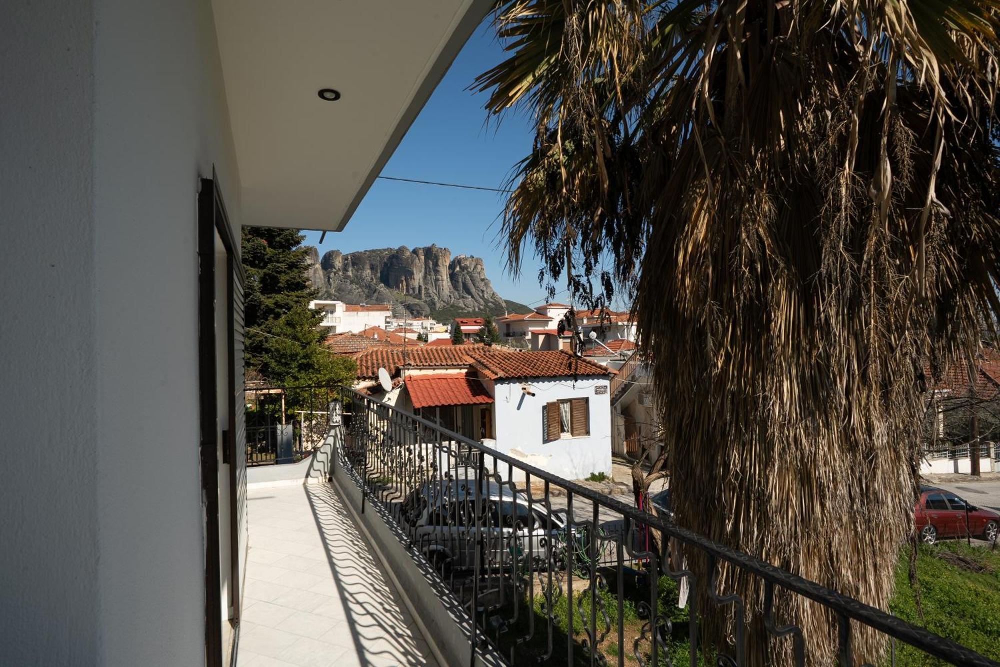 Апартаменты Meteora House With A View Калампака Экстерьер фото